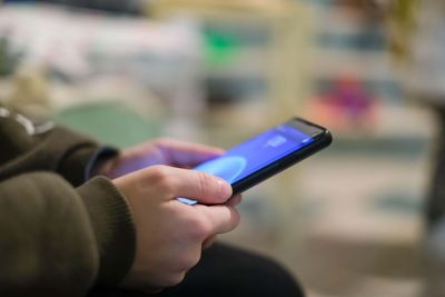We must act to stop radicalisation through smartphones, terror watchdog says