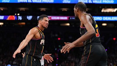 Devin Booker Posts Sincere Tribute Message for Kevin Durant After Suns-Rockets Trade