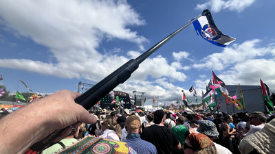 I discovered the best use for a selfie stick, apart from taking selfies…