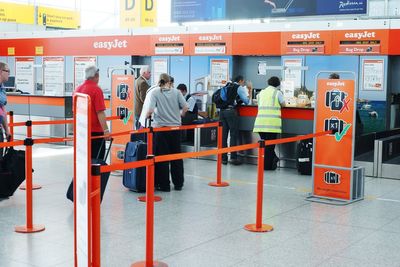 UK airport staff offered cash bonuses for spotting easyJet passengers with oversized bags