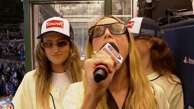 Popular Podcaster Booed Heavily for Unusual 7th-Inning Stretch at Cubs Game