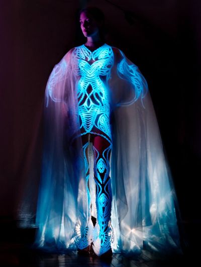 Designer Daredevil Iris van Herpen Opens Her Fall 2025 Haute Couture Show With a 'Living Look'