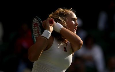 Mirra Andreeva flies into quarter-finals with straight-sets win over Navarro