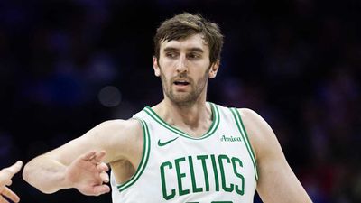 Luke Kornet Explains Why Tim Duncan Inspired Him to Sport No. 7 on Spurs