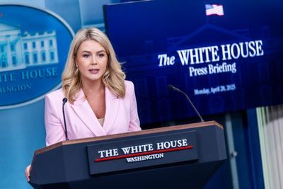 White House challenged over Epstein client list claims