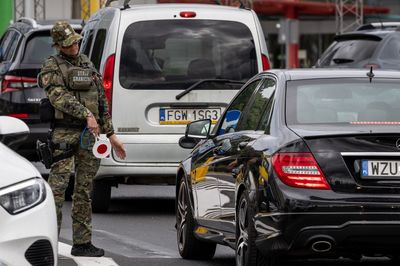 Poland imposes controls on Germany, Lithuania borders to check migration