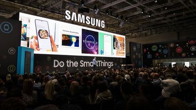 Samsung expects profit to halve as tariffs and export curbs bite