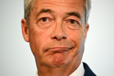 Farage’s support has ‘topped out’, pollster claims as Starmer told to stop obsessing about Reform