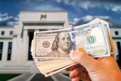 BlackRock Shifts Gears, Declares AI The New 'Anchor For Returns' As Inflation Stays Sticky