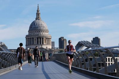 Heat health alert for London as 'longest' heatwave to hit with temperatures reaching 31C