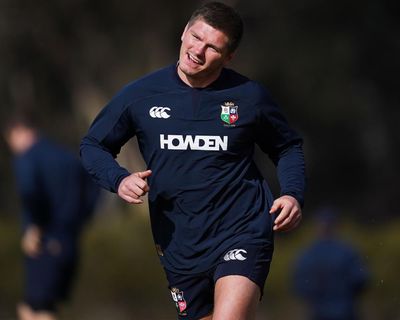 Owen Farrell takes part in first Lions training session as Itoje backs him for England return