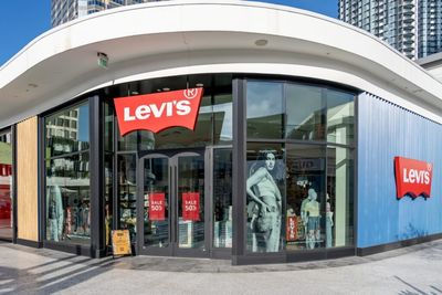 How To Earn $500 A Month From Levi Strauss Stock Ahead Of Q2 Earnings
