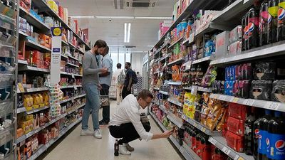 Heating or eating: Children in England living in 'almost Dickensian poverty,' report warns