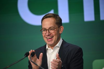 Chime’s sticky user base makes it a winner for investors, analyst says