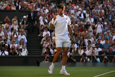 Carlos Alcaraz swats aside Cameron Norrie to storm into Wimbledon semi-finals