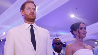 Prince Harry accepts grim reality that he needs to ditch Meghan as she ‘only complicates things’