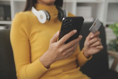 6 Popular Budget Apps That Were Found Selling User Data