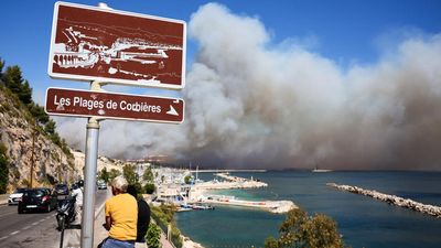 Raging wildfire in France shuts down Marseille airport