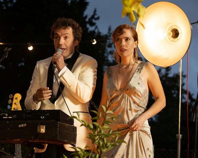 The Other Way Around review – witty uncoupling comedy is meta breakup movie for grownups