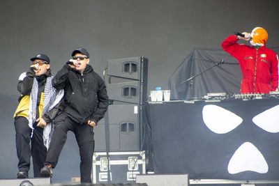 ‘They can’t stop us’: Kneecap hit back against Swinney at Glasgow gig