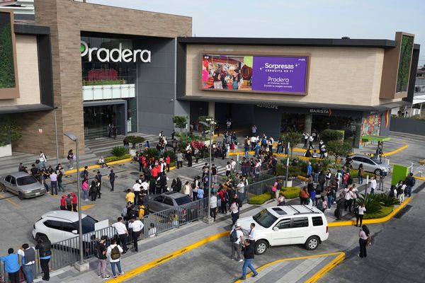 Dozens of earthquakes and aftershocks cause two deaths in Guatemala