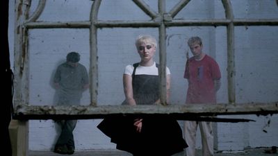 "Women get angry and we are expected to contain our rage but I allowed myself to go there." Irish alt. rockers NewDad share new single Roobosh, announce new album Altar