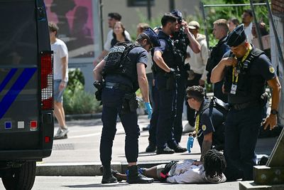 Police shoot knife-wielding suspect before Tour de France finish in Rouen