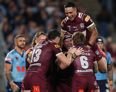 Near-flawless Queensland defy odds to stun NSW and claim State of Origin series