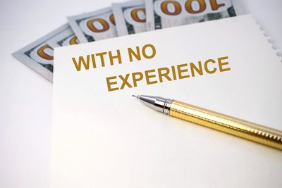 Dave Ramsey Warns A 28-Year-Old To Avoid Investing In A Business With Zero Experience: 'You Have No Freaking Idea What You're Getting Into'