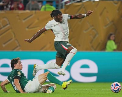 Transfer latest: Arsenal open Madueke talks with Chelsea, Everton sign £27m striker Barry