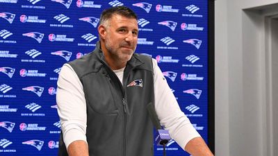 Patriots OL Shares Passionate Praise for New Coach Mike Vrabel