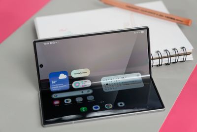 Samsung unveils ‘ultra-compact’ foldable phone at Unpacked event
