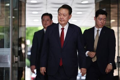 South Korean court approves arrest of former President Yoon Suk Yeol over martial law decree