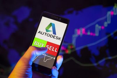 Autodesk Stock Ready to Rip? Q3 May Be the Turning Point