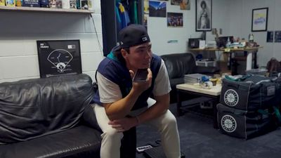 Mariners Pitcher’s Mom Had Perfect NFSW Reaction to Her Son Making MLB All-Star Team