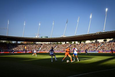 England turn up the volume and drown out doubts against Netherlands