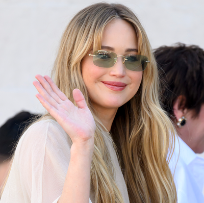 Jennifer Lawrence Skips Paris Couture for a New Yorker-Approved Dior Saddle Bag and All-White Outfit