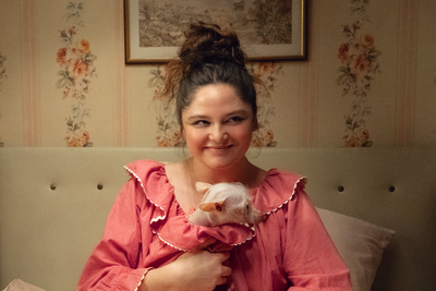 It’s great to have Lena Dunham’s inimitable voice back on TV, but Too Much feels strangely limited