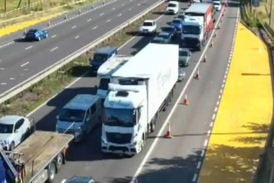 Police incident shuts M42 in both directions near Birmingham airport