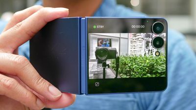 Samsung Galaxy Z Flip 7 Review: The new king of flip foldables