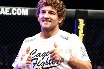 Former UFC fighter gives emotional update after double lung transplant