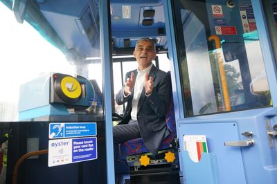 London bus drivers can refuse to get behind wheel if it's too hot, says TfL chief