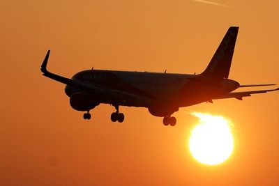 Beaches and borrowing: 10% of UK adults ‘putting summer 2025 holiday on credit’