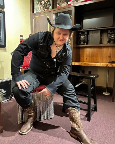 Are Fans Being 'Forced' to Buy Lewis Capaldi's CD for UK and Ireland Tour Tickets? Influencer Fumes After Purchase Goes Nowhere
