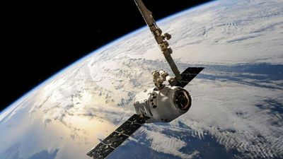Ukraine to offer mobile phone data in partnership with Elon Musk’s Starlink