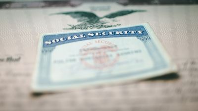 Here’s the Salary You Need To Make To Get the Maximum Social Security Benefit