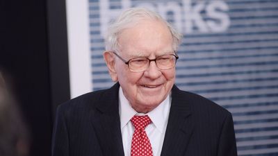 How Much Is Warren Buffett’s Social Security Check?
