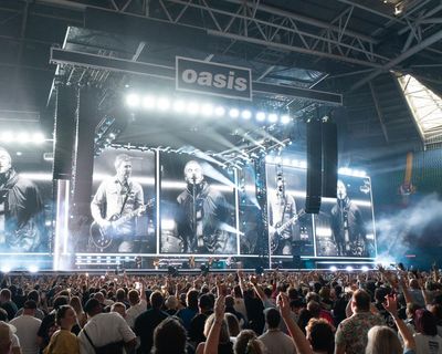 Photo agencies to boycott Oasis tour over rights restrictions