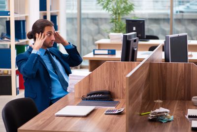 10 Employment Contracts That Strip Away Your Rights Legally