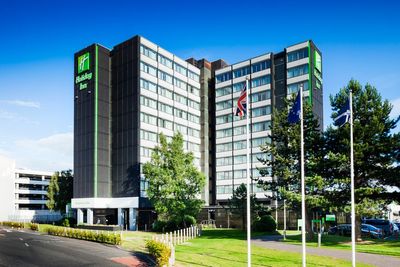 The best hotels close to Glasgow airport, for ease, convenience and free airport shuttles